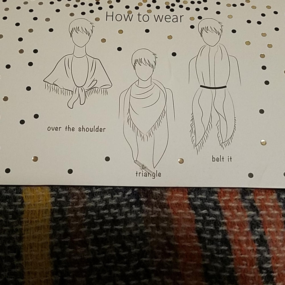 Soft Large Scarf - Picture 6 of 6
